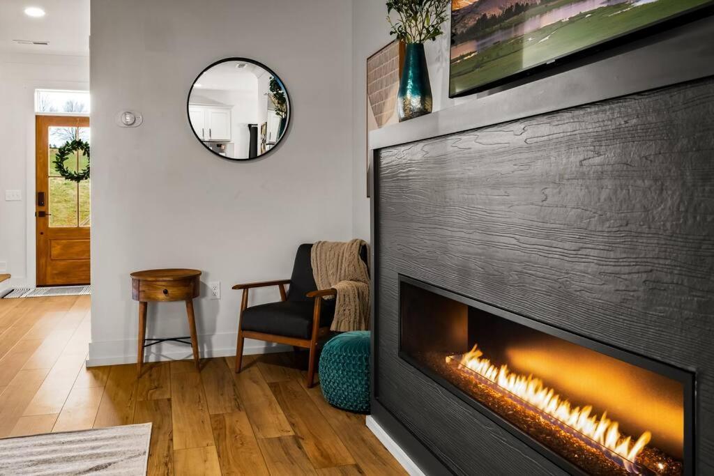 *Dog Friendly*Modern Home-Minutes To Dollywood, Gatlinburg, Smoky Mountains & Pigeon Forge! Buitenkant foto